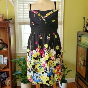 Size 12 Torrid Black Floral Strapless Retro Sundress
